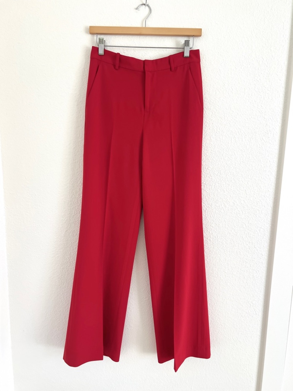 ALICE + OLIVIA red straight leg structured trousers / size 0